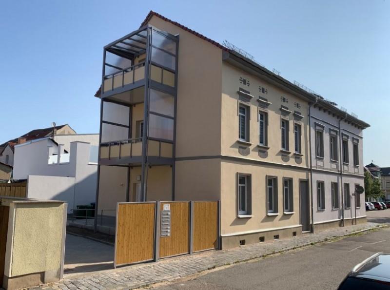 Dachgeschoßwohnung Meuselwitz - 4 Zimmer, 98 m&sup2;, 430&euro; | Angebot:23855718