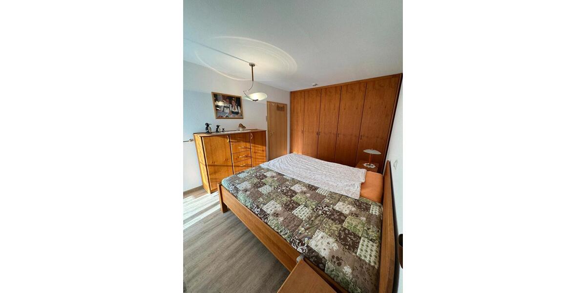 Erdgeschoßwohnung Wiesbaden Bierstadt - 2 Zimmer, 76 m&sup2;, 1.050&euro; | Angebot:25106150