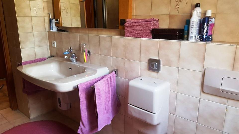 Etagenwohnung Odenthal - 2.5 Zimmer, 69 m&sup2;, 890&euro; | Angebot:24767856