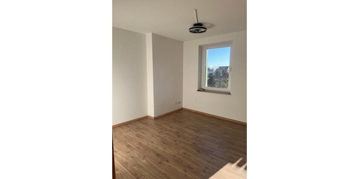 Etagenwohnung Magdeburg Lemsdorf - 3 Zimmer, 72 m&sup2;, 625&euro; | Angebot:25800379