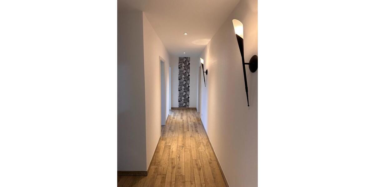 Bungalow Magdeburg Brückfeld - 4 Zimmer, 137 m&sup2;, 1.925&euro; | Angebot:25025193