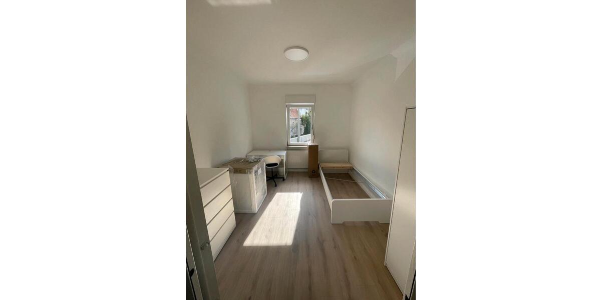 Etagenwohnung Esslingen am Neckar - 1 Zimmer, 14 m&sup2;, 550&euro; | Angebot:26617463