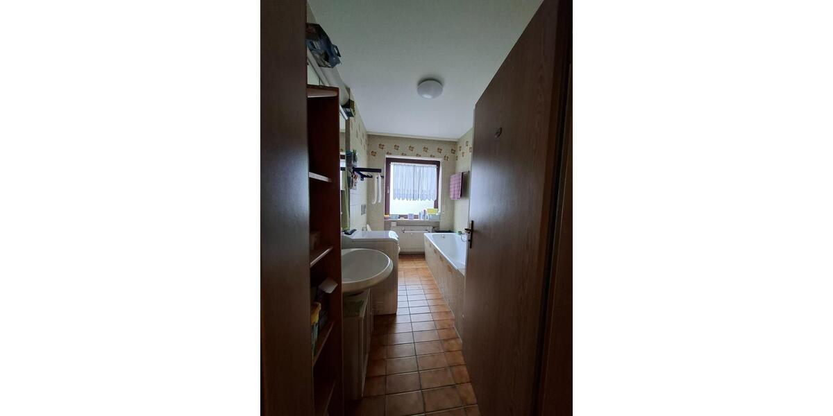 Erdgeschoßwohnung Hallstadt - 3.5 Zimmer, 110 m&sup2;, 1.150&euro; | Angebot:24325827