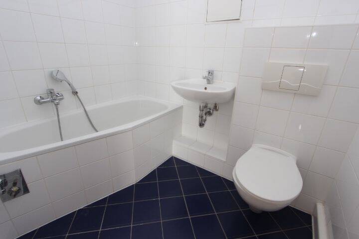 Etagenwohnung Gera Lusan - 2 Zimmer, 55 m&sup2;, 310&euro; | Angebot:26763544