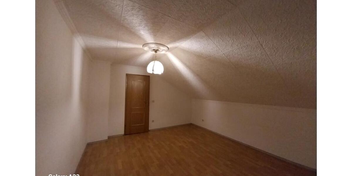 3-Zimmer Wohnung zu vermieten zimmer