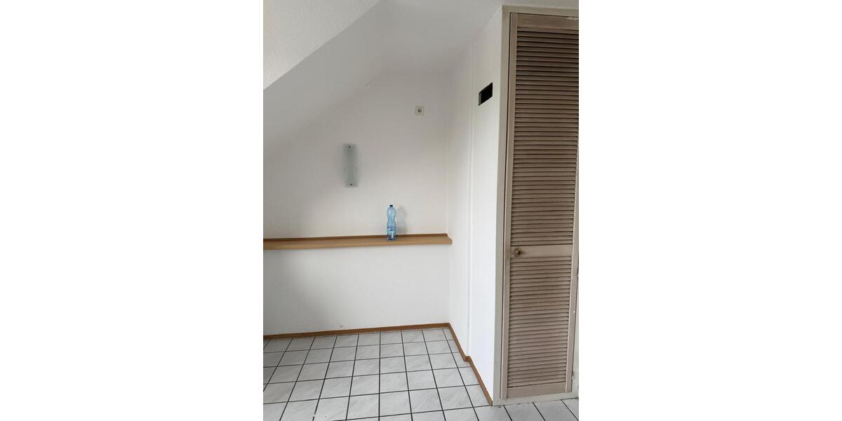 Dachgeschoßwohnung Recklinghausen Hillerheide - 3 Zimmer, 83 m&sup2;, 460&euro; | Angebot:25649489