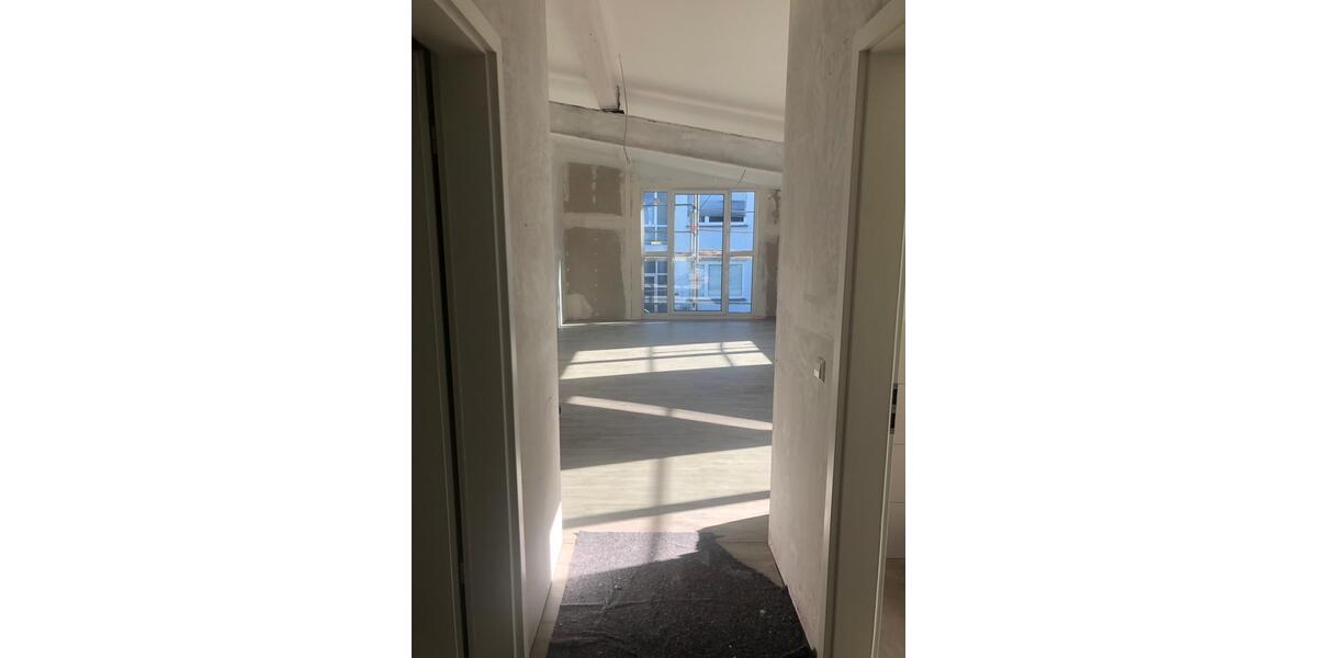 Etagenwohnung Kraichtal - 2 Zimmer, 78 m&sup2;, 820&euro; | Angebot:26268888