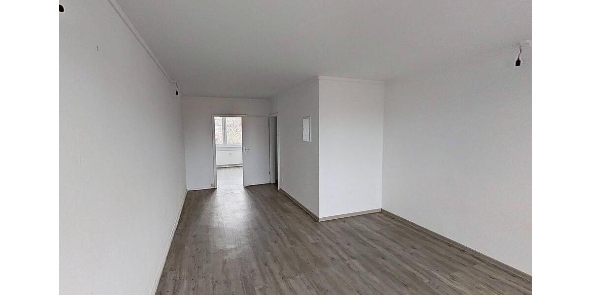 Etagenwohnung Celle - 3 Zimmer, 83 m&sup2;, 699&euro; | Angebot:25807693