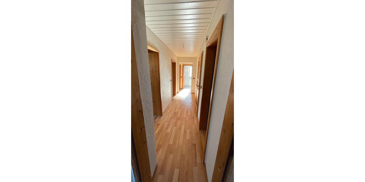 Erdgeschoßwohnung Aitrach - 3 Zimmer, 75 m&sup2;, 680&euro; | Angebot:26047562