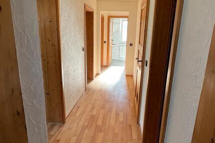 Wohnung Aitrach - 3 Zimmer, 75 m&sup2;, 680&euro; | Angebot:26047562