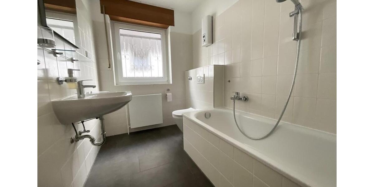 Etagenwohnung Mülheim an der Ruhr Heißen - 4 Zimmer, 173 m&sup2;, 1.700&euro; | Angebot:24751932