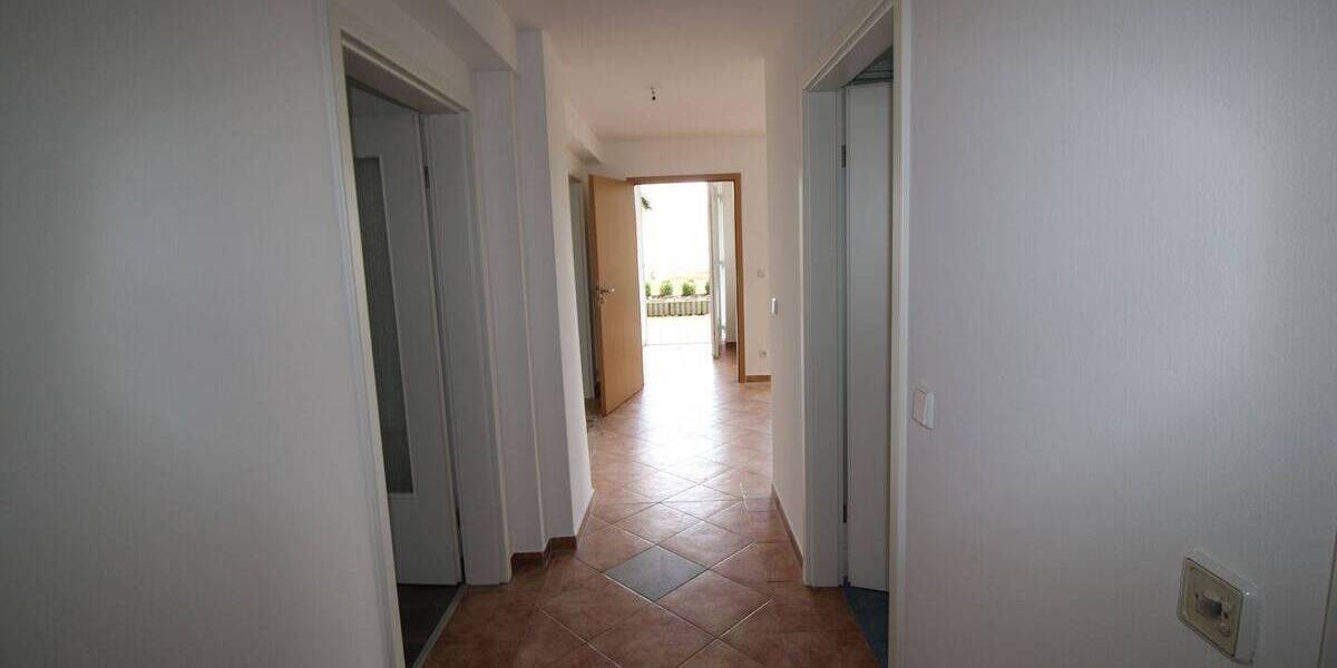 Etagenwohnung Callenberg Langenchursdorf - 3 Zimmer, 85 m&sup2;, 595&euro; | Angebot:26107809