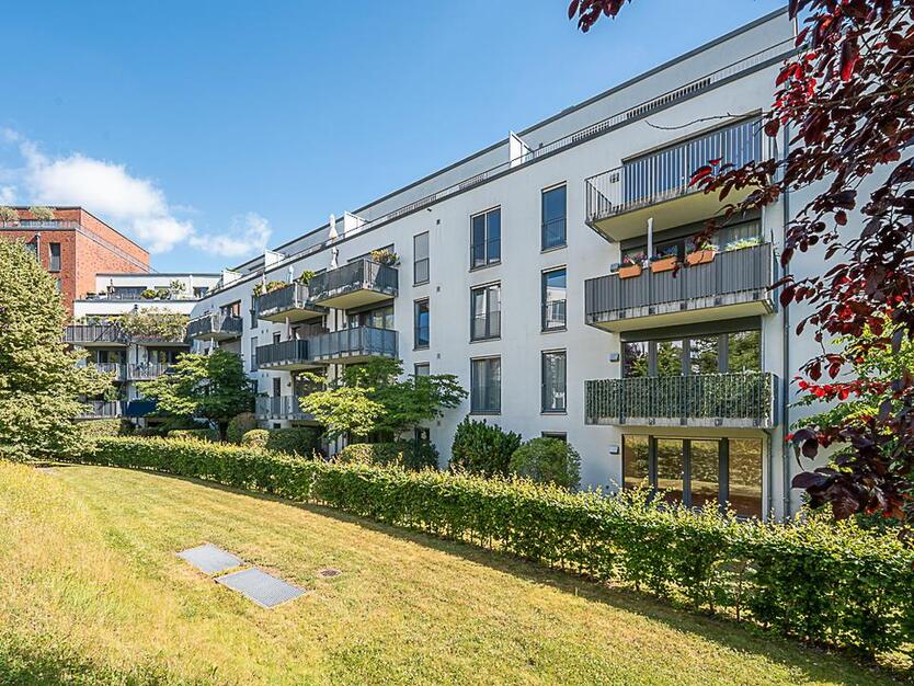 Helle 2-Zimmer-Wohnung inkl. neuer EBK mit Blick ins Grüne!