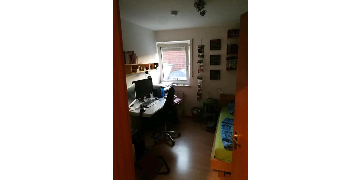 Etagenwohnung Bayreuth City - 3 Zimmer, 76 m&sup2;, 1.160&euro; | Angebot:24441895