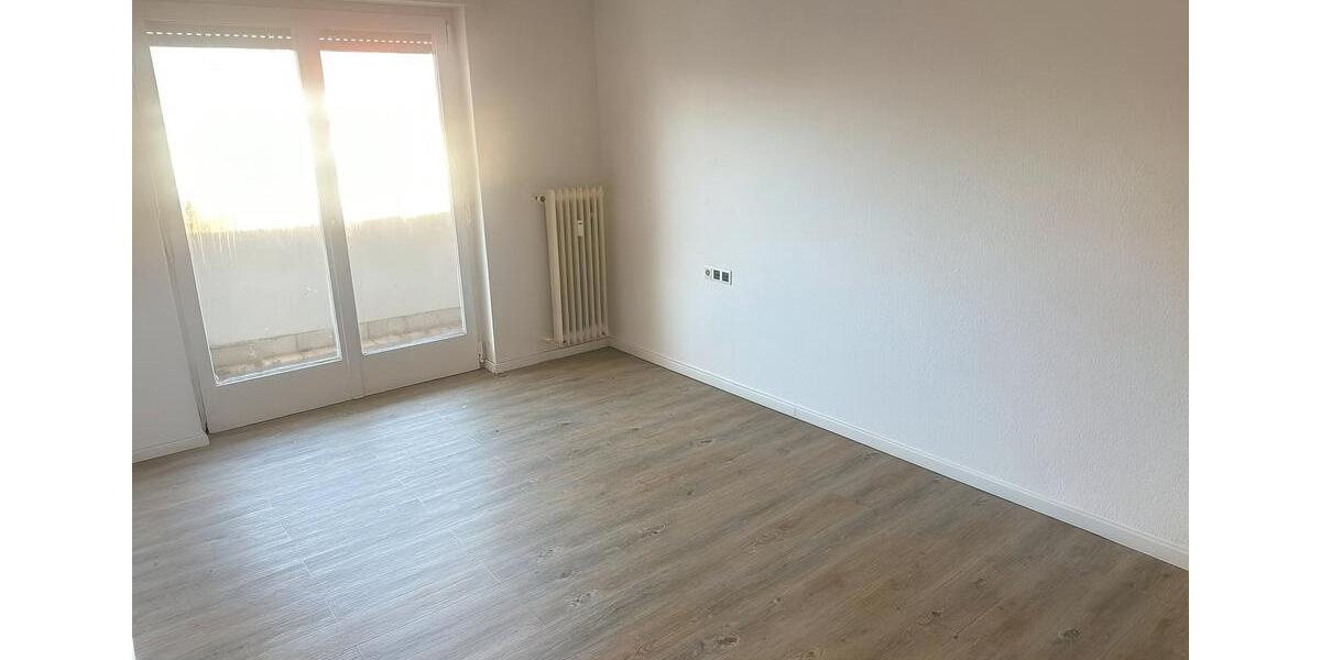 Etagenwohnung Saarbrücken - 2 Zimmer, 67 m&sup2;, 650&euro; | Angebot:26554505