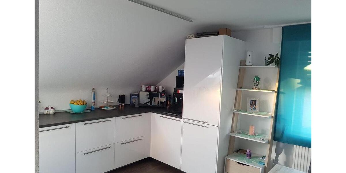 Dachgeschoßwohnung Ditzingen - 3 Zimmer, 88 m&sup2;, 1.190&euro; | Angebot:26600639