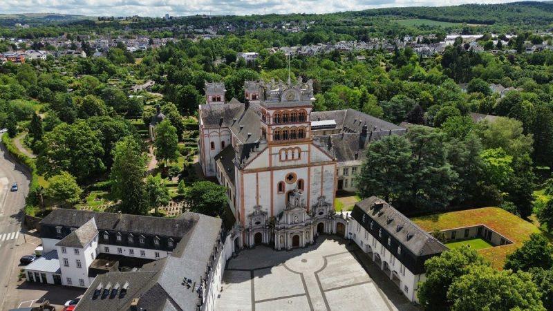 Etagenwohnung Trier Feyen-Weismark - 4 Zimmer, 111 m&sup2;, 470&euro; | Angebot:24811345