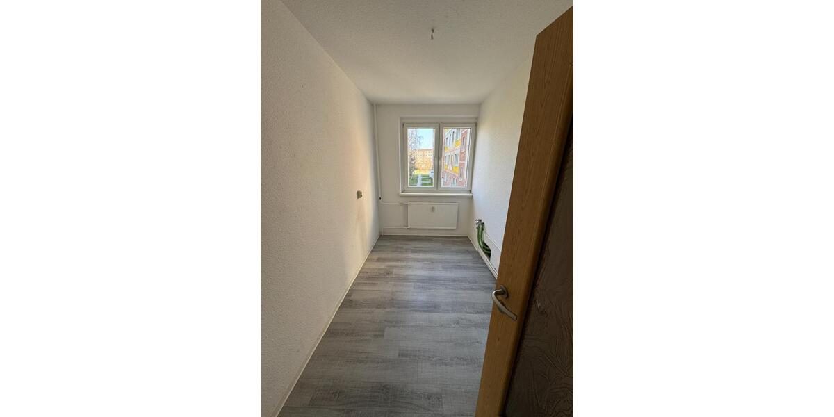Etagenwohnung Quedlinburg - 4 Zimmer, 71 m&sup2;, 460&euro; | Angebot:25756287