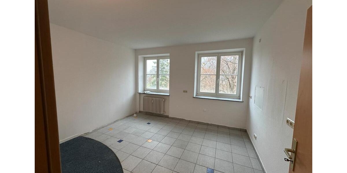 Dachgeschoßwohnung Hildesheim Oststadt/Stadtfeld - 5 Zimmer, 192 m&sup2;, 790&euro; | Angebot:26248132