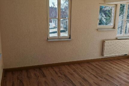 Wohnung Eisleben (Lutherstadt) - 4 Zimmer, 66 m&sup2;, 390&euro; | Angebot:24866478