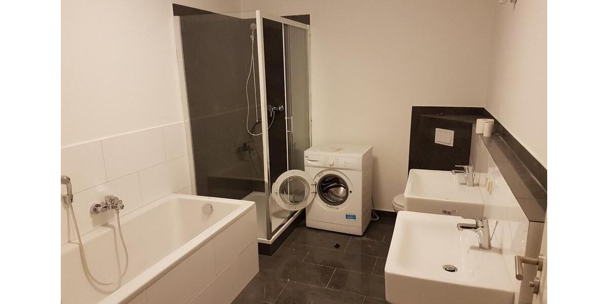 Etagenwohnung Dresden Pieschen - 5 Zimmer, 135 m&sup2;, 1.240&euro; | Angebot:24766243