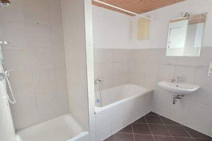 Wohnung Pforzheim Nordstadt - 2 Zimmer, 67 m&sup2;, 730&euro; | Angebot:25738743