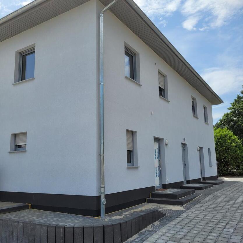 Moderne Doppelhaushälfte mit Garage und Garten in Kolkwitz