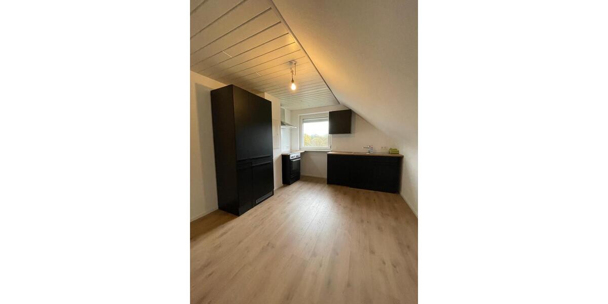 2 ZKB Dachgeschosswohnung in Oberlinxweiler 1 zimmer