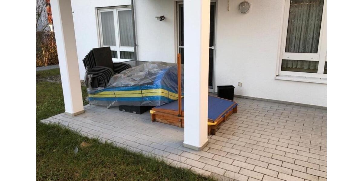 Erdgeschoßwohnung Uhingen - 4.5 Zimmer, 90 m&sup2;, 1.450&euro; | Angebot:24680785