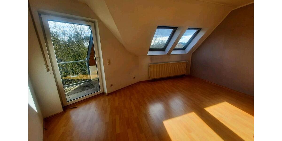 Dachgeschoßwohnung Reichenbach im Vogtland - 1 Zimmer, 44 m&sup2;, 425&euro; | Angebot:26620077