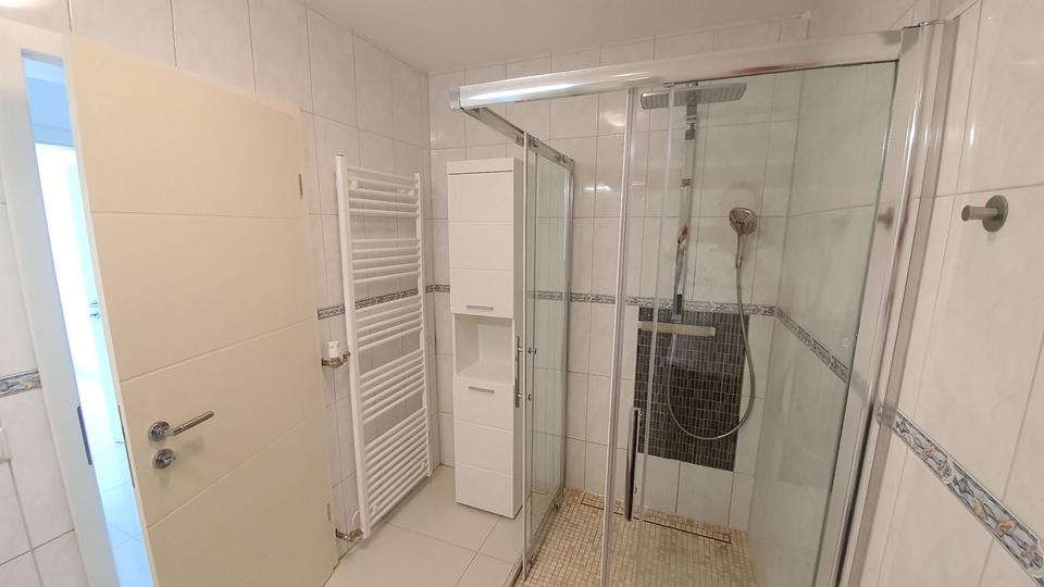Wohnen auf Zeit Waldenbuch - 3 Zimmer, 84 m&sup2;, 1.550&euro; | Angebot:26210799