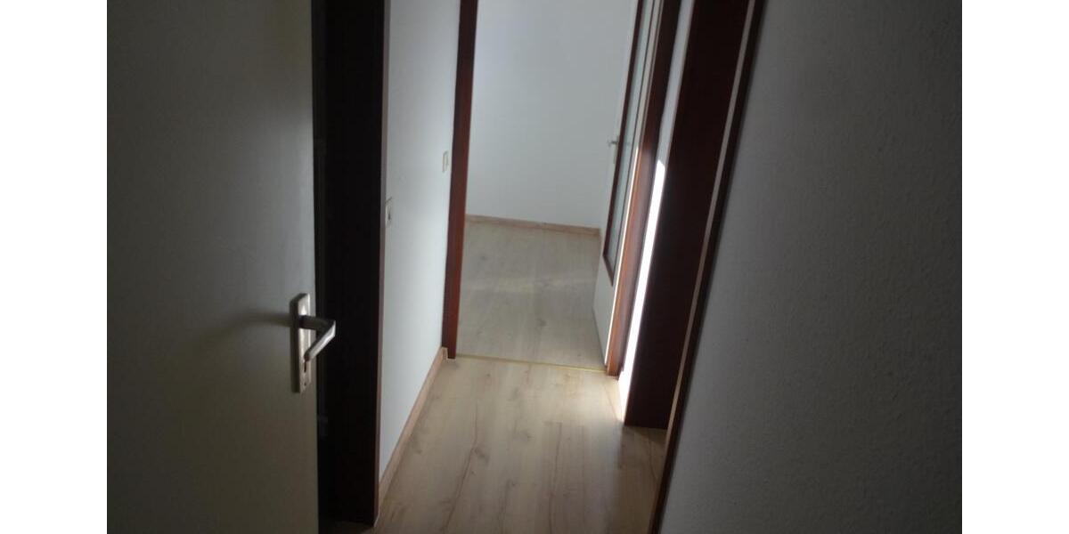 Etagenwohnung Mettlach - 3 Zimmer, 72 m&sup2;, 740&euro; | Angebot:26021093