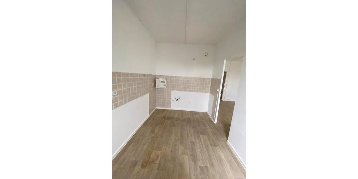 Erdgeschoßwohnung Borna - 3 Zimmer, 70 m&sup2;, 399&euro; | Angebot:25721645