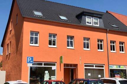 Attraktiver Gewerberaum in Dessau, inkl. Stellplatz zur Verwirklichung Ihrer beruflichen Träume 2 zimmer
