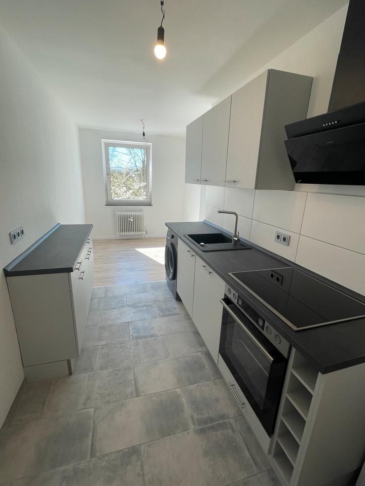 3 Zimmer Wohnung mit Balkon