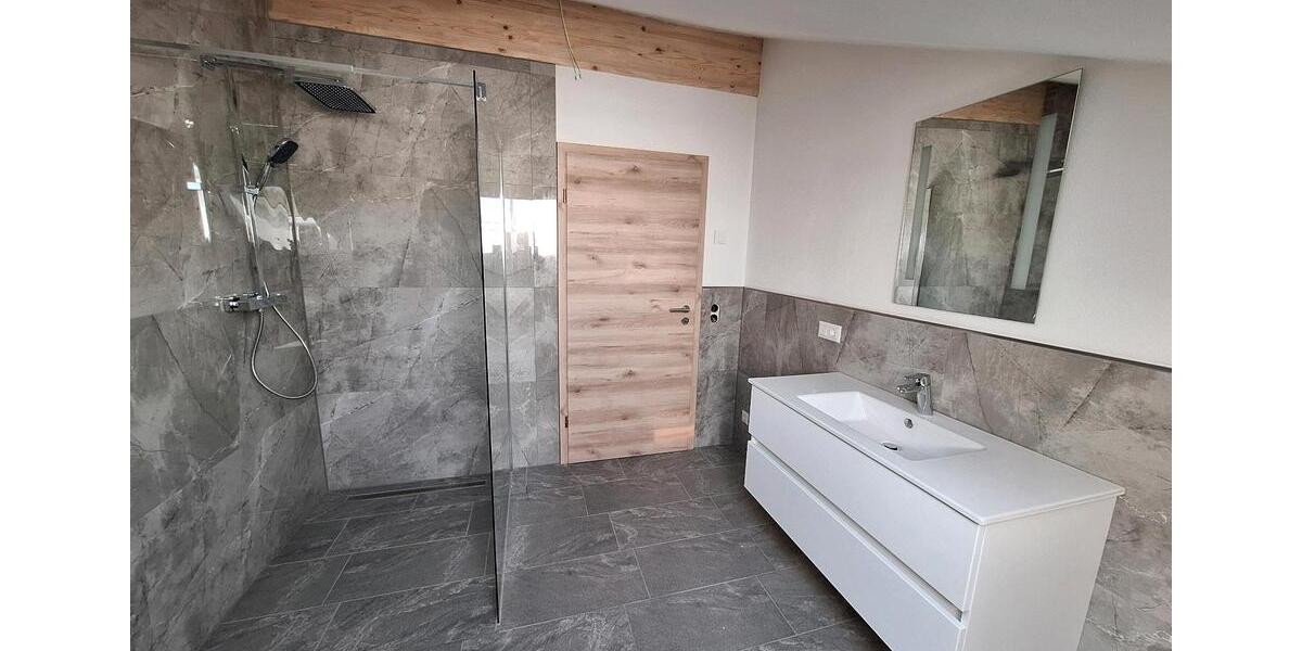 Etagenwohnung Teisnach - 2 Zimmer, 119 m&sup2;, 1.164&euro; | Angebot:26489935
