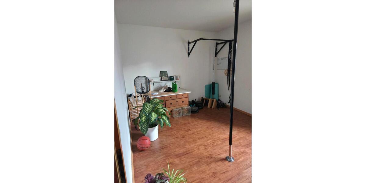 Etagenwohnung Gerbrunn - 3 Zimmer, 74 m&sup2;, 1.200&euro; | Angebot:25964207