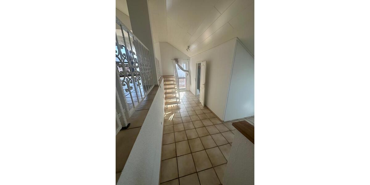 Dachgeschoßwohnung Alsbach-Hähnlein Hähnlein - 2.5 Zimmer, 75 m&sup2;, 1.100&euro; | Angebot:25282092