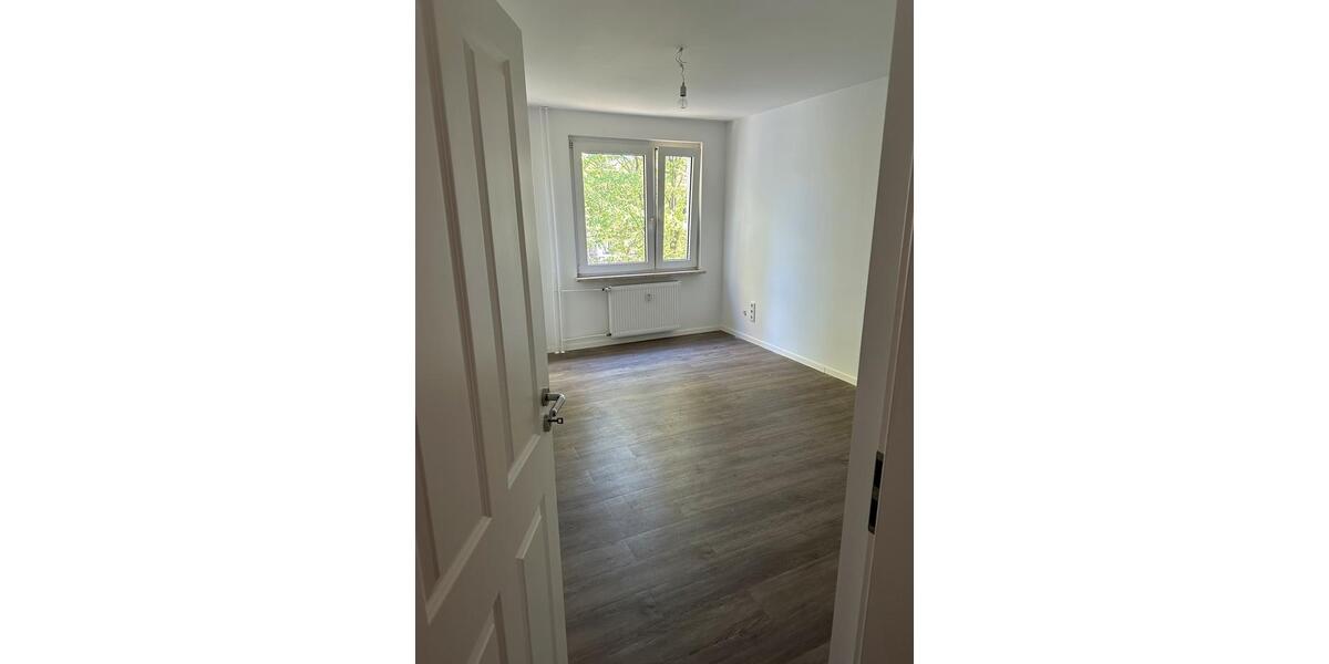 Etagenwohnung Duisburg Duisburg-Mitte - 4.5 Zimmer, 85 m&sup2;, 905&euro; | Angebot:26605395