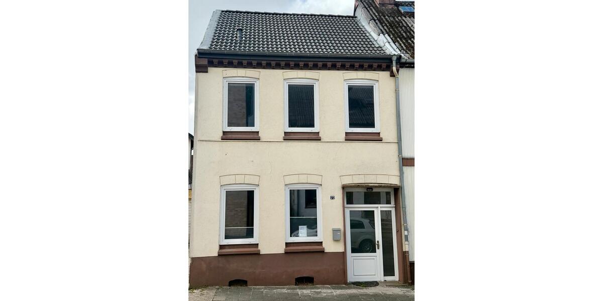 Einfamilienhaus Schleswig - 7 Zimmer, 120 m&sup2;, 1.600&euro; | Angebot:26004435