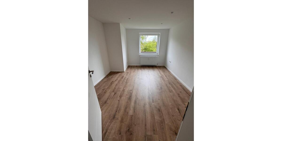 Etagenwohnung Wilhelmshaven Altengroden - 3 Zimmer, 93 m&sup2;, 850&euro; | Angebot:26665186