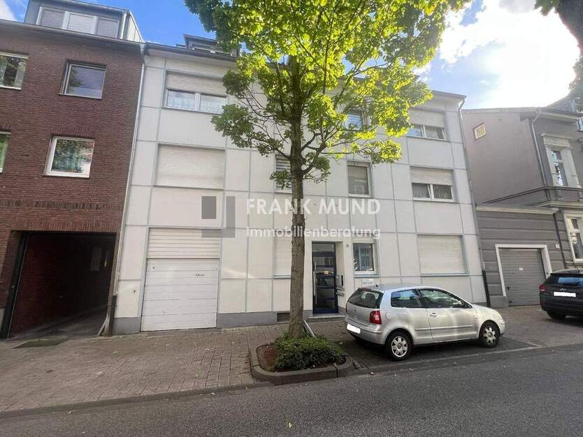 Modernisierte 4-Zimmer-Dachgeschosswohnung im Herzen von Rheydt 4 zimmer