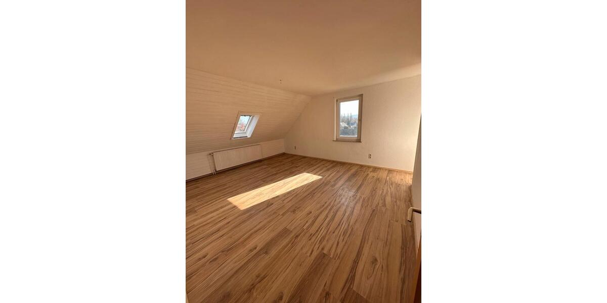 Etagenwohnung Gronau (Leine) - 3 Zimmer, 85 m&sup2;, 625&euro; | Angebot:26483388