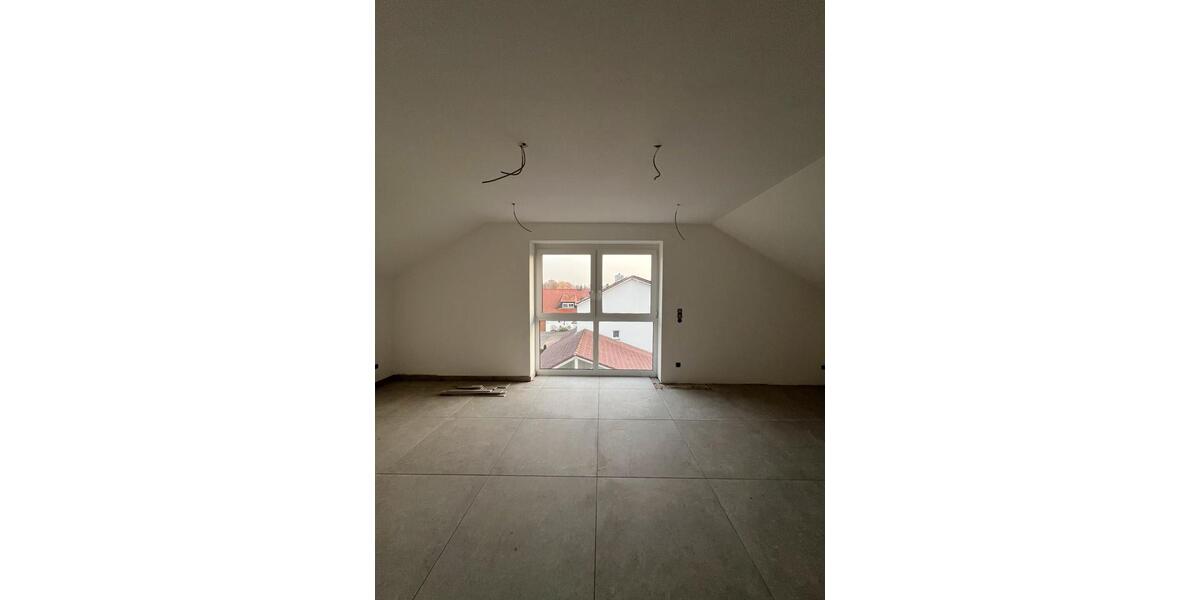 Ich biete eine Kernsanierte 3-Zimmerwohnung an 3 zimmer