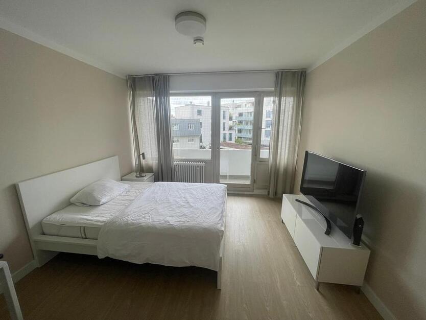 Studio Apartment in Top Lage am Winterhuder Marktplatz möbliert