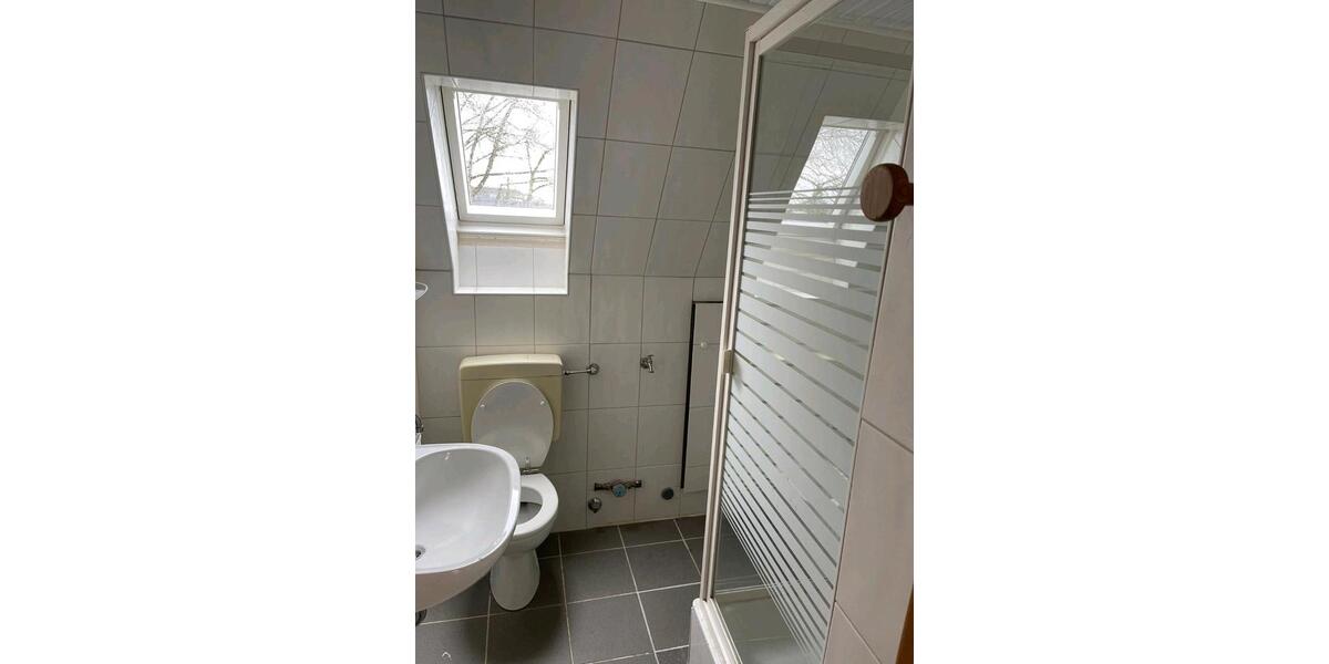 Dachgeschoßwohnung Lüdenscheid Staberg - 1 Zimmer, 39 m&sup2;, 370&euro; | Angebot:24731082