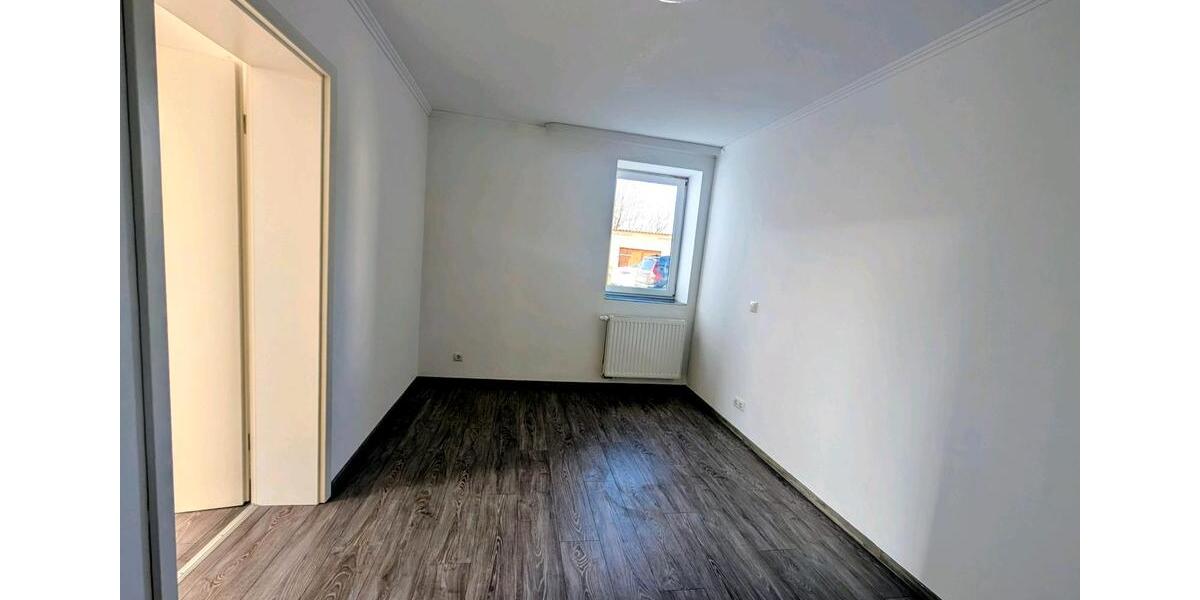 Erdgeschoßwohnung Samtens - 2 Zimmer, 50 m&sup2;, 400&euro; | Angebot:25991267