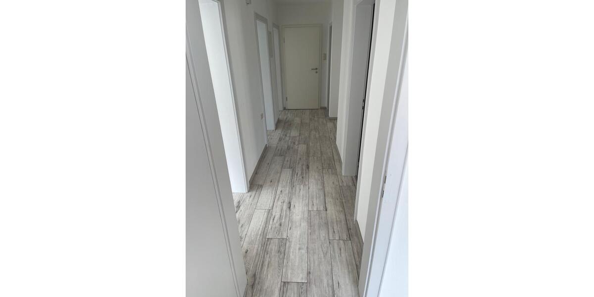 4 Zimmer Wohnung ca. 72qm Erstbezug neu renoviert 4 zimmer