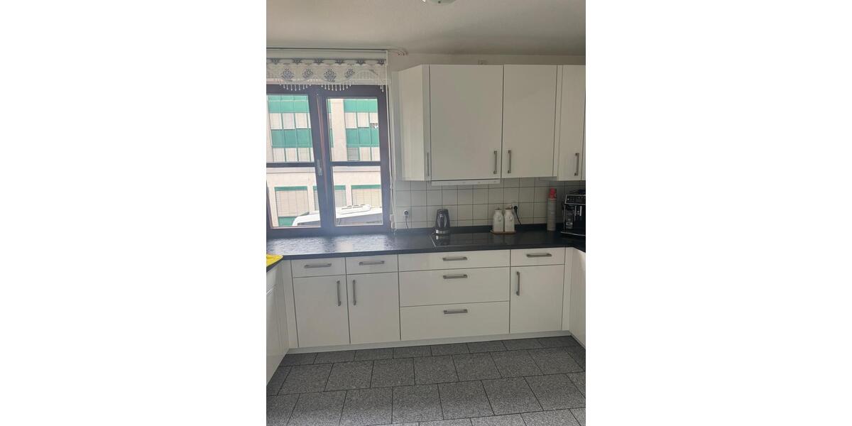 Etagenwohnung Wiesbaden Südost - 3 Zimmer, 87 m&sup2;, 1.650&euro; | Angebot:26495103