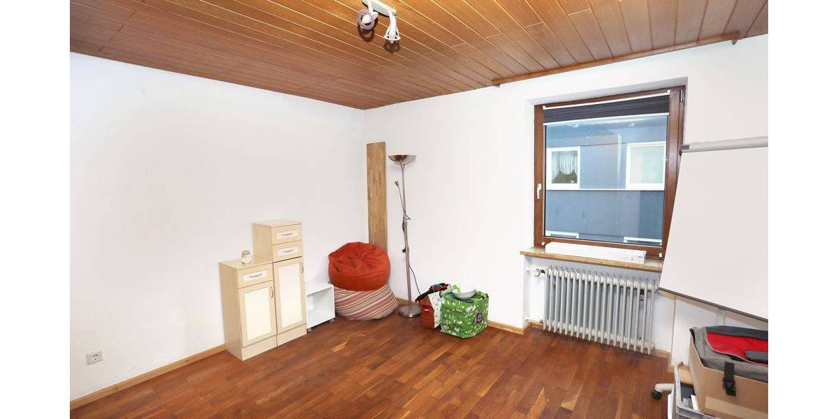 Etagenwohnung Altdorf - 4 Zimmer, 103 m&sup2;, 1.100&euro; | Angebot:26826791